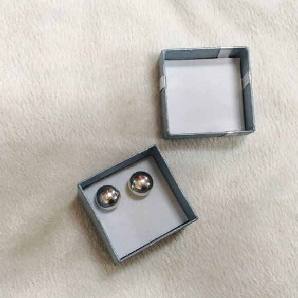 Silver ball earrings | Sz OS - Picture 2 of 3
